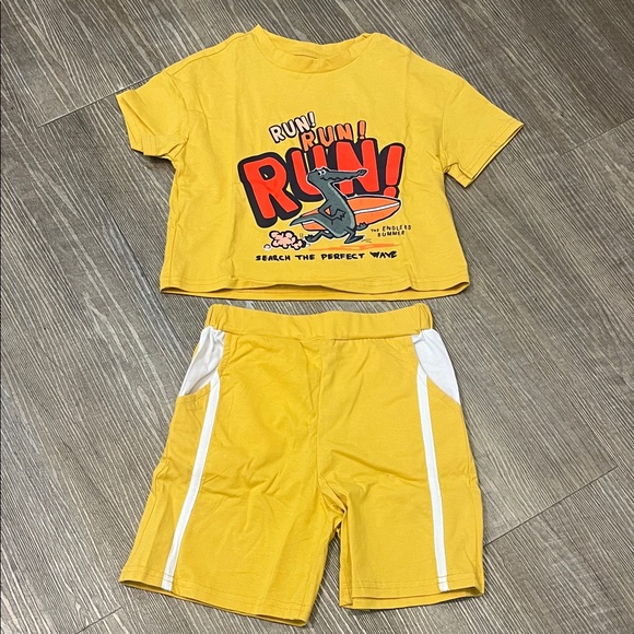 None Other - Gorboig Boy’s 2 piece Graphic T-Shirt and Shorts Set with pockets Size 5Y